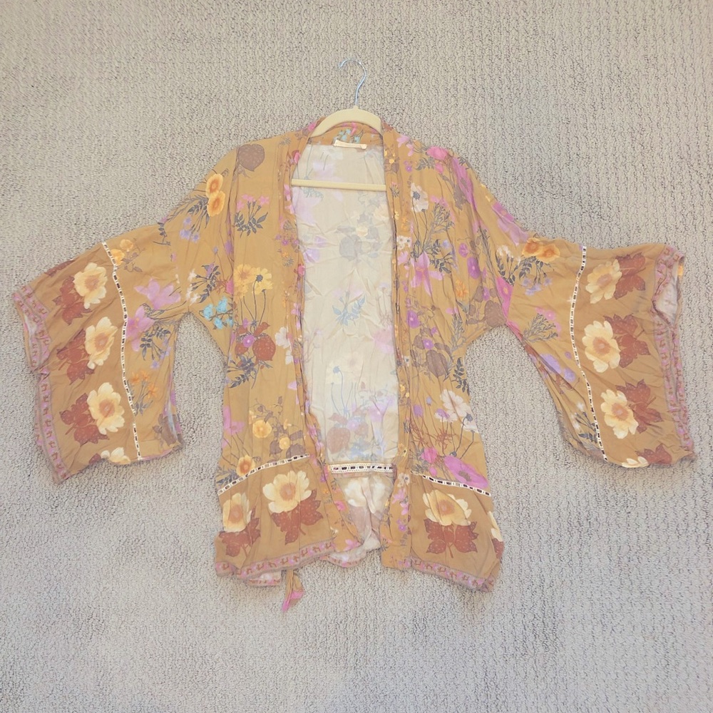 Wild Bloom Short Kimono 🌸